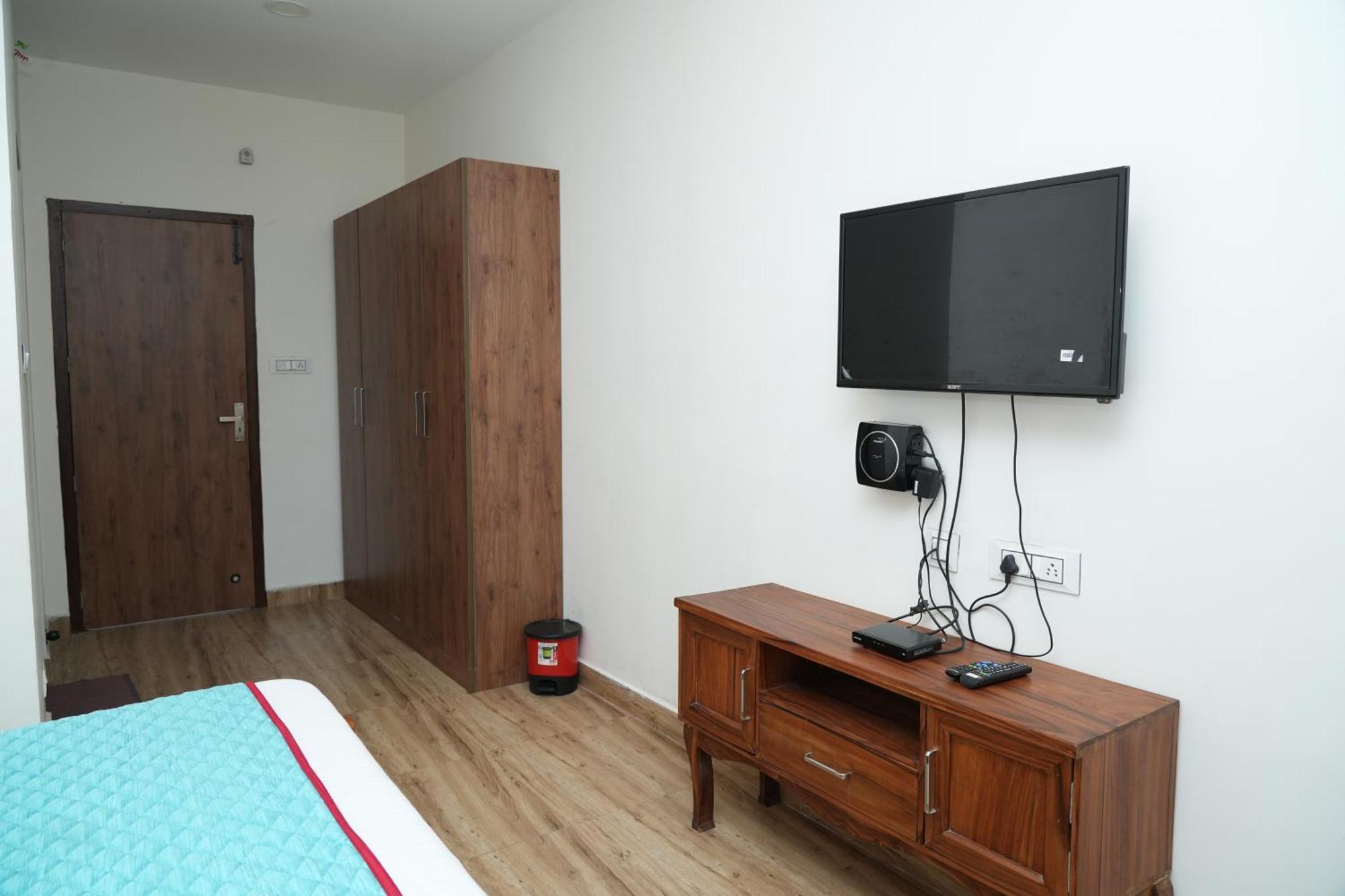 Vetrivel International By Brown Tree Resorts Кодайканал Экстерьер фото